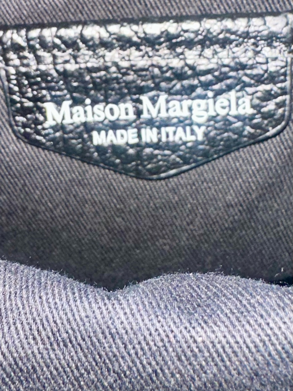 Maison Martin Margiela Black Pebbled Leather Mini Bucket Bag with Silver Chain - Picture 2 of 7